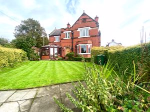 Main Photo- click for photo gallery